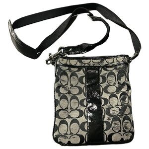 COACH Small Crossbody Purse Beige & Black Patent Leather